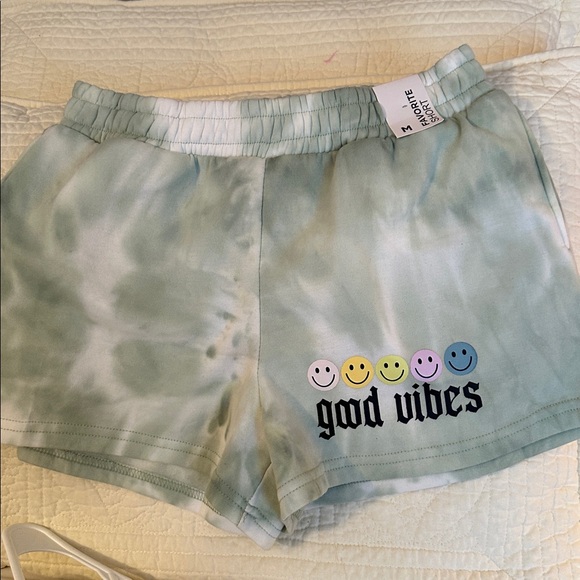 Green Tie Dye Good Vibes Graphic Sweat Shirts - Picture 2 of 11